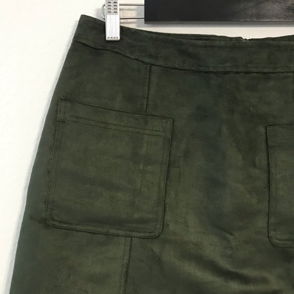 Old Navy Moto Faux Suede Military Olive Green Preppy Academia Mini Skirt - Picture 4 of 7